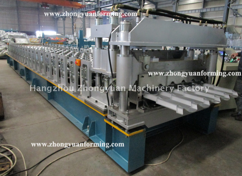 Máquina formadora de rollos de tejas escalonadas de metal/máquina formadora de rollos de tejas esmaltadas