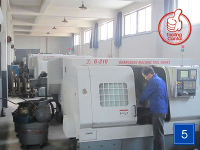 Centro-de-herramientas-CNC-2