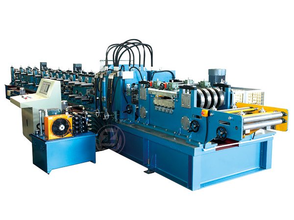 Máquina automática de correas intercambiables CZ