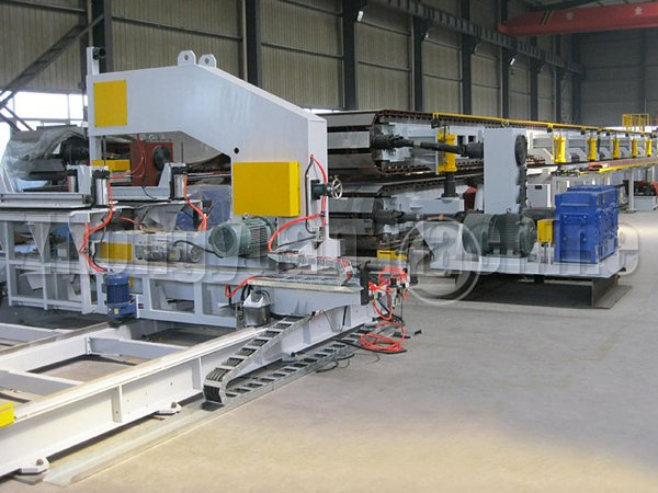 El panel de emparedado de la PU que forma la máquina