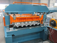 Máquina formadora de pisos de metal