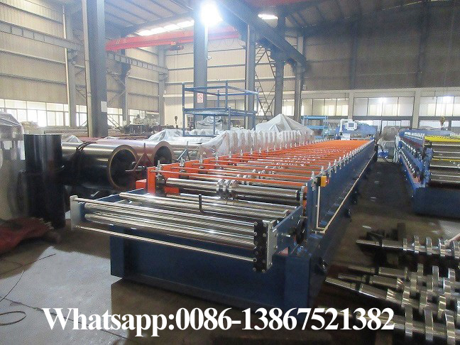 M&aacute;quina perfiladora de paneles de techo Zhongyuan