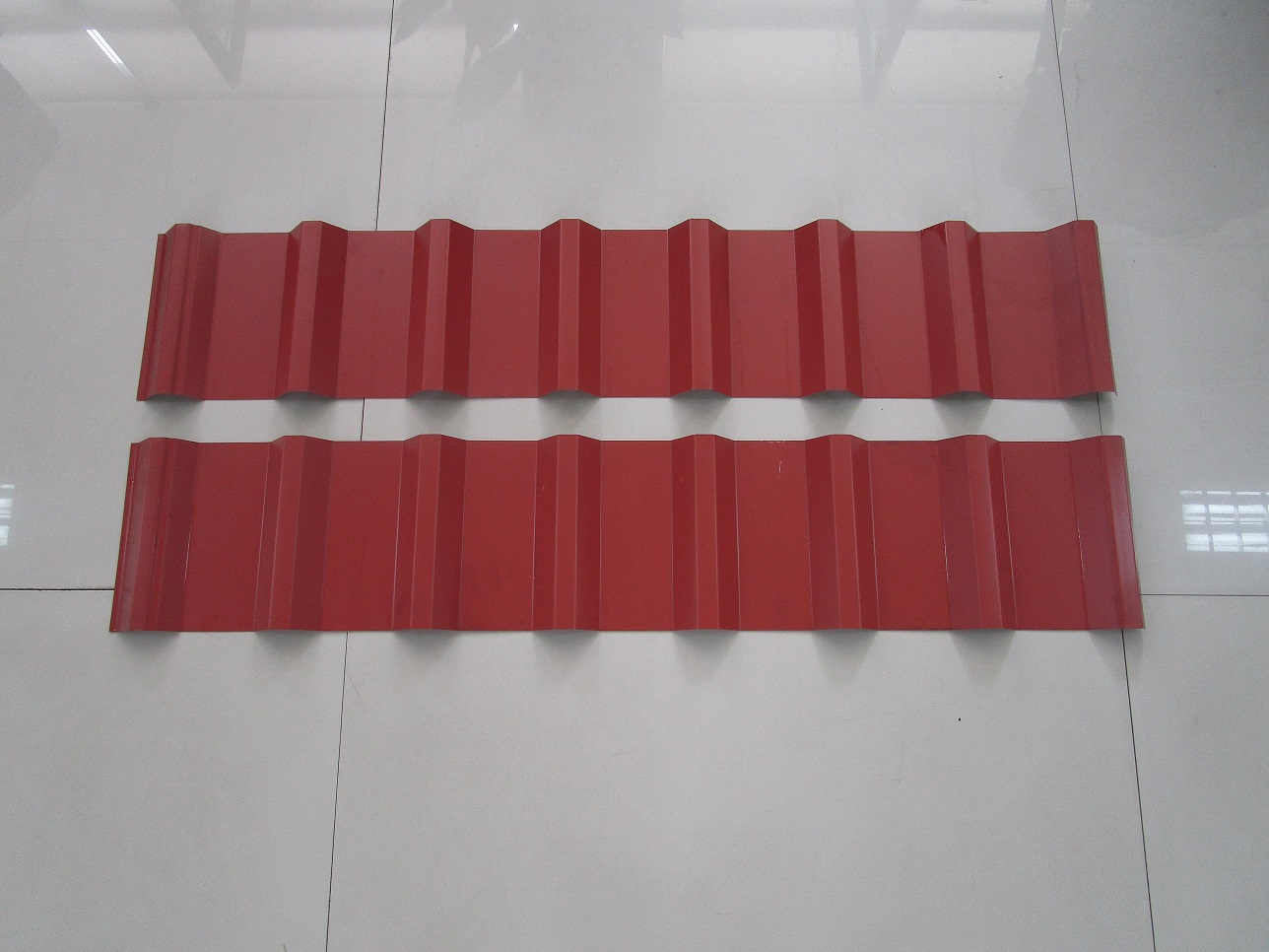 Precio de la m&aacute;quina para fabricar l&aacute;minas de techo de acero zhongyuan