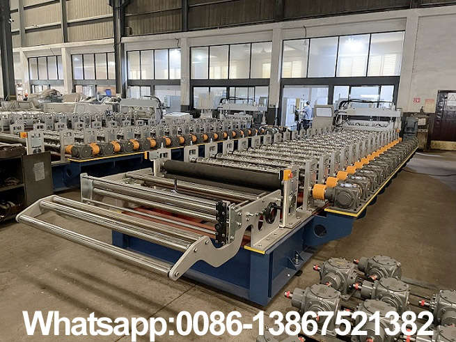 M&aacute;quina perfiladora de tejas escalonadas Zhongyuan