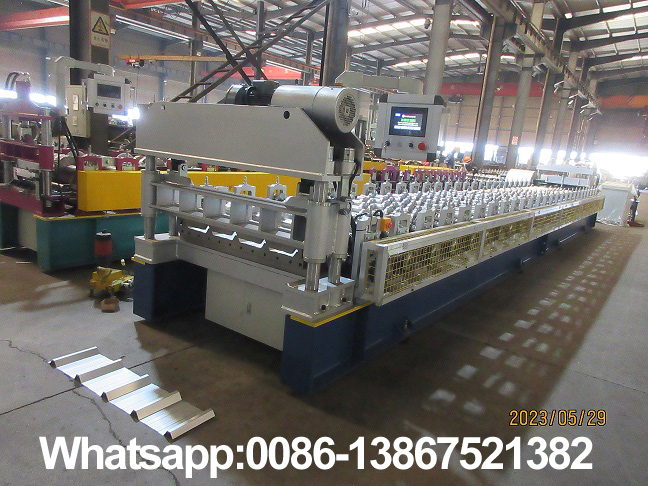 M&aacute;quina para techos met&aacute;licos Zhongyuan