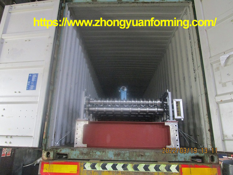 M&aacute;quina perfiladora de techos de l&aacute;minas corrugadas zhongyuan con corte volador