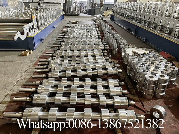 M&aacute;quina formadora de rollos de piso de terraza de acero Zhongyuan
