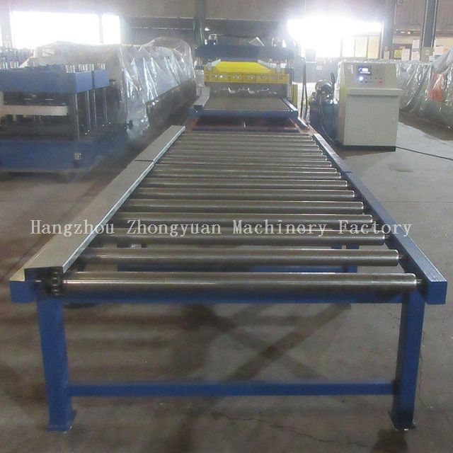 Máquina perfiladora de plataformas metálicas con corte volador