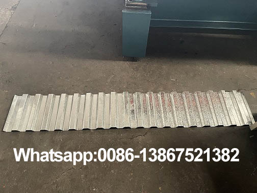 m&aacute;quina formadora de cubiertas (4)