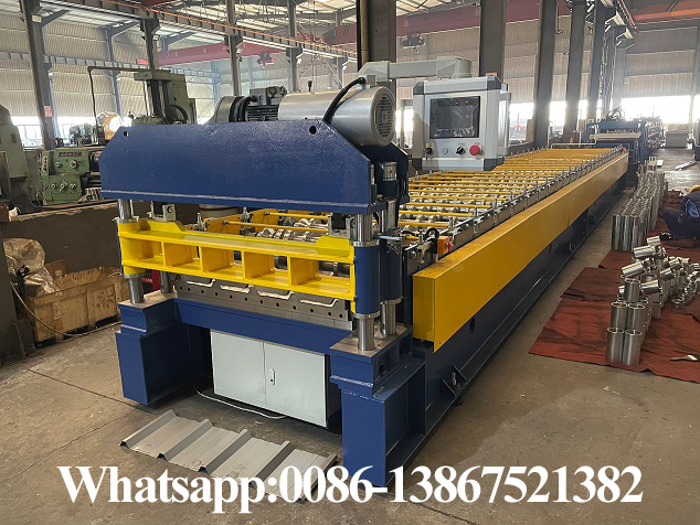 M&aacute;quina para fabricar l&aacute;minas de techo de acero Zhongyuan