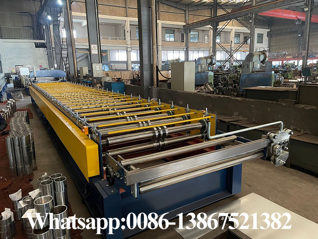 M&aacute;quina perfiladora de paneles de techo Zhongyuan