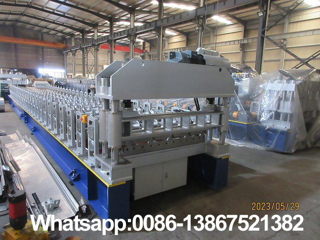 M&aacute;quina para techos de metal Zhongyuan a la venta