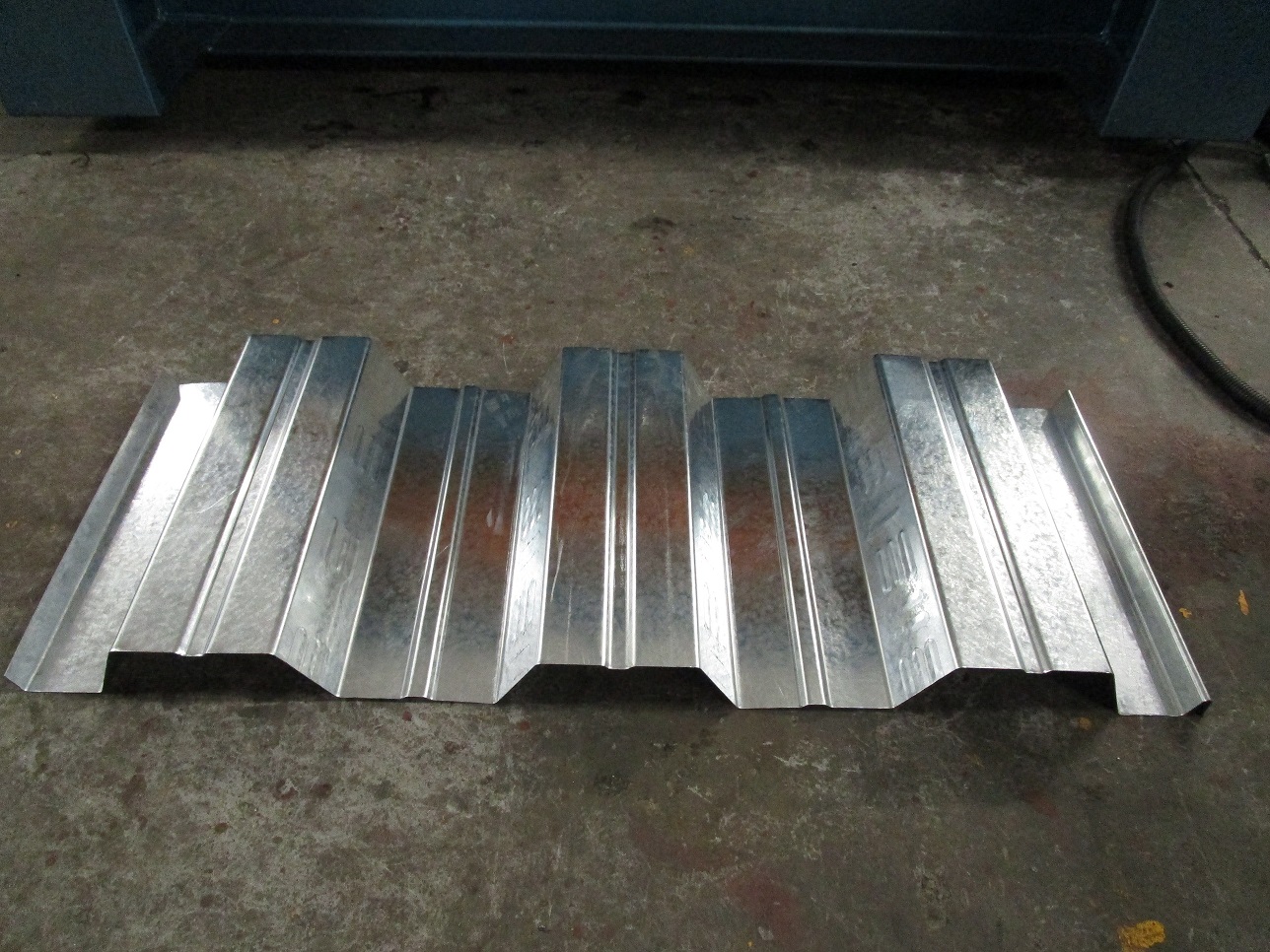 m&aacute;quina formadora de rollos de cubierta zhongyuan