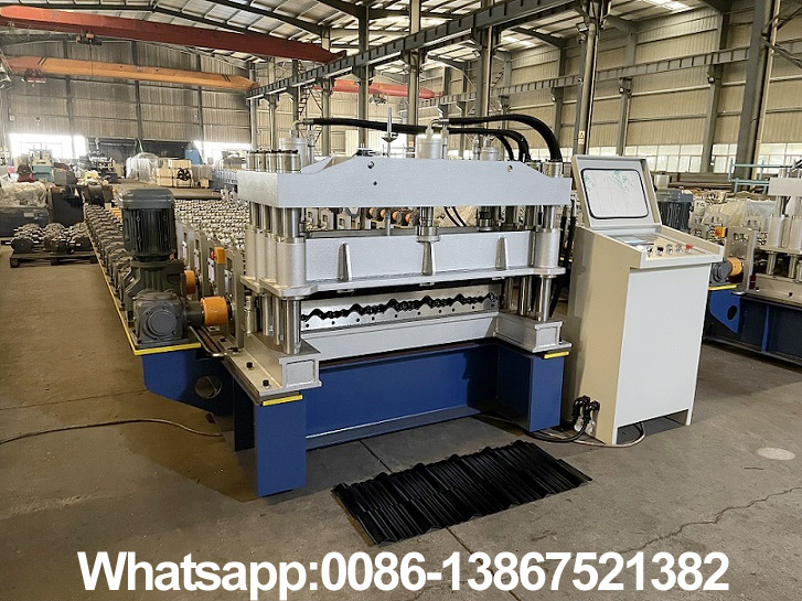 M&aacute;quina para fabricar tejas con escalones met&aacute;licos Zhongyuan