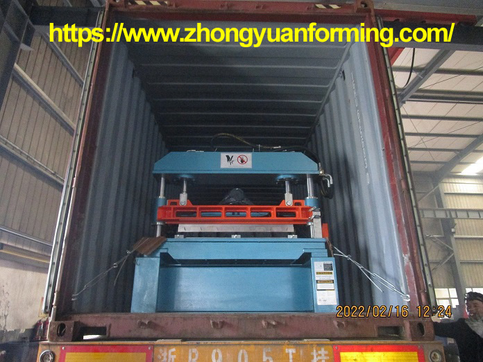 M&aacute;quina formadora de rollos de cubierta de acero zhongyuan