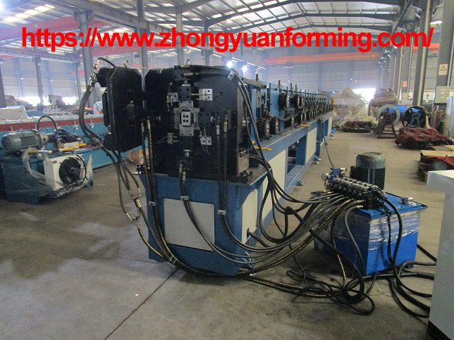 M&aacute;quina perfiladora de tubos doenpipe zhongyuan