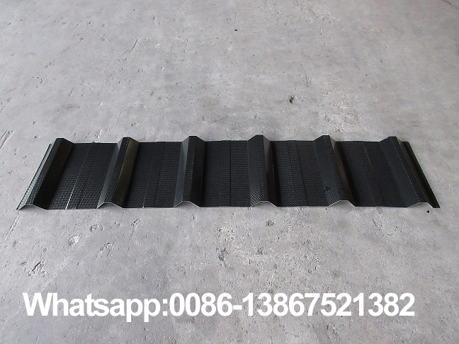 M&aacute;quina formadora de rollos para techos de doble capa