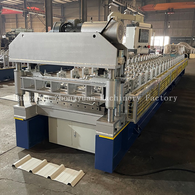 Máquina para fabricar láminas de techo con corte eléctrico.