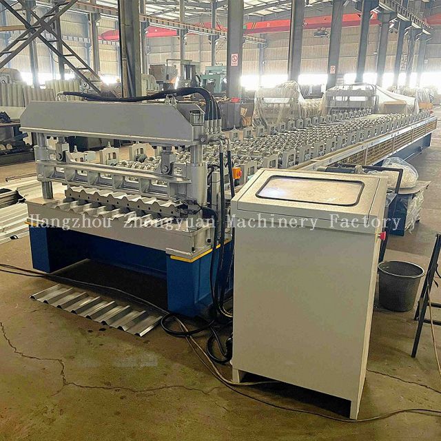 Máquina para fabricar láminas para techos