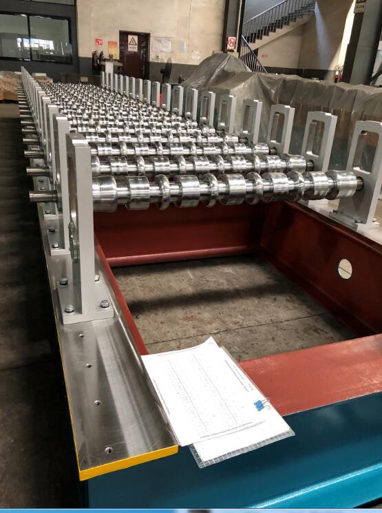 M&aacute;quina perfiladora de l&aacute;minas de techo trapezoidal zhongyuan ibr