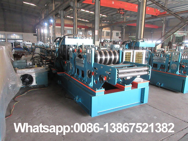 m&aacute;quina perfiladora de correas cz