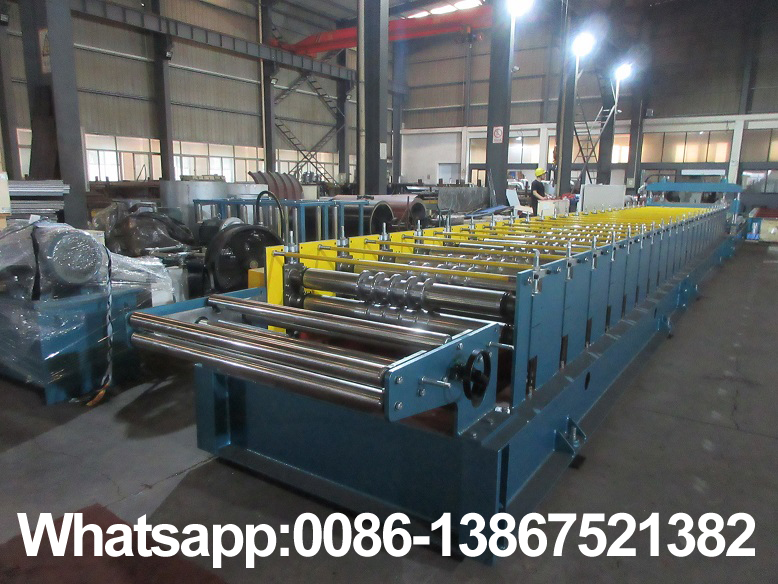 M&aacute;quina perfiladora de paneles de techo Zhongyuan