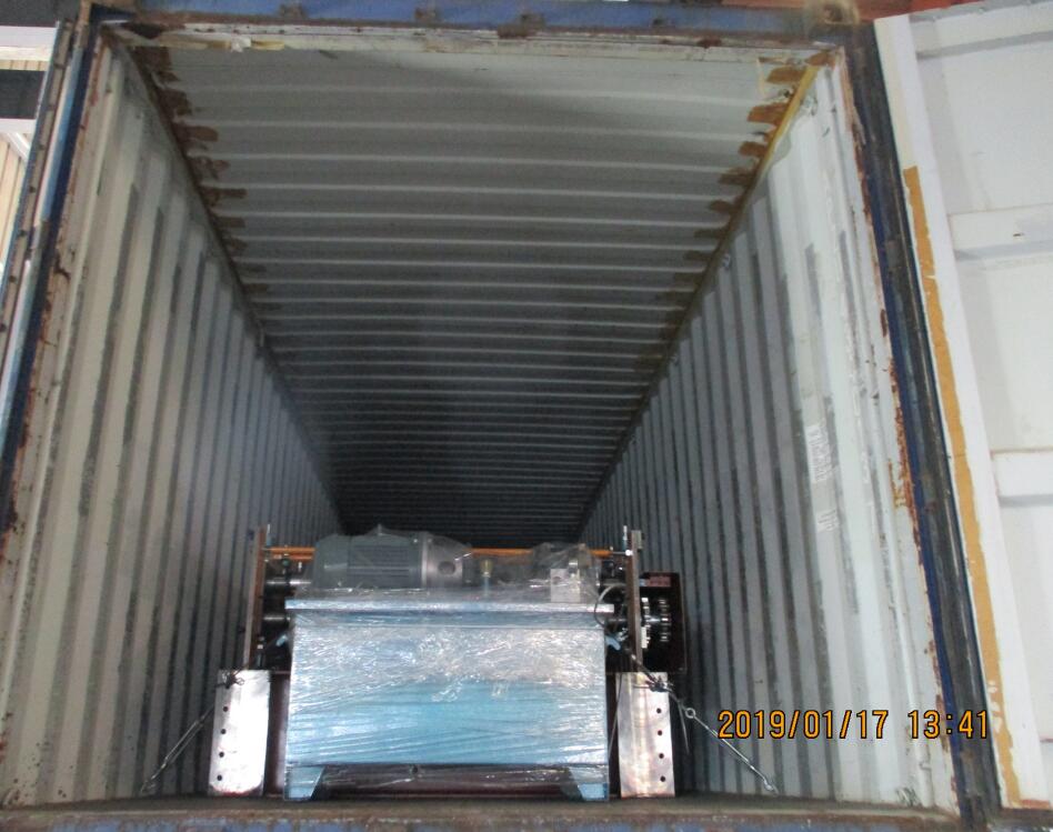 01-17 m&aacute;quina perfiladora de cubiertas