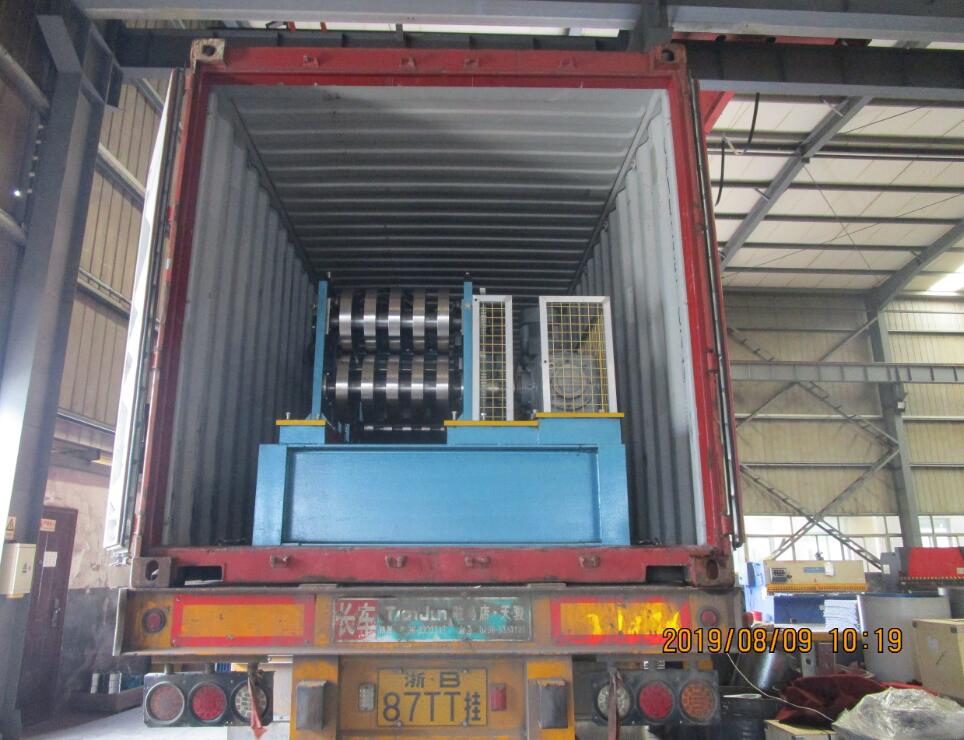 08.09 M&aacute;quina perfiladora autom&aacute;tica de correas CZ Zhongyuan