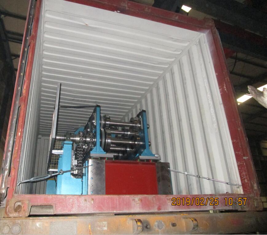 02-25 m&aacute;quina formadora de correas a Dominica